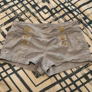 EXPRESS Shorts! Super cute for the hot weather ☀️